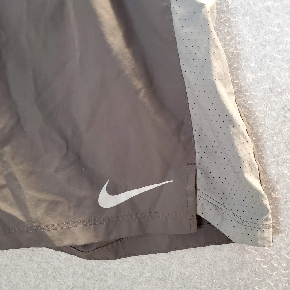 Nike Men Activewear Shorts Medium Gray‎ Versatile Dri Fit Logo Unlimited Lined